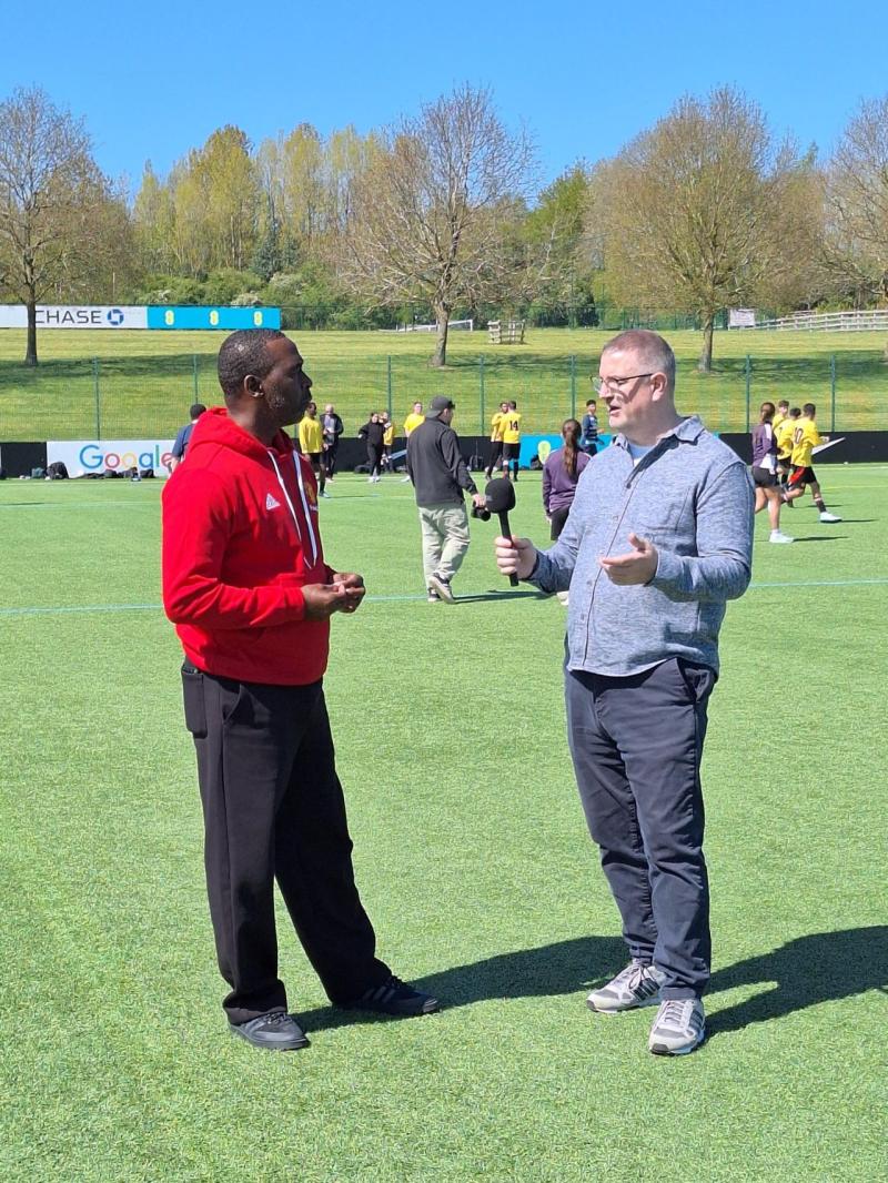 Andrew Cole with Darren Lowe.jpg